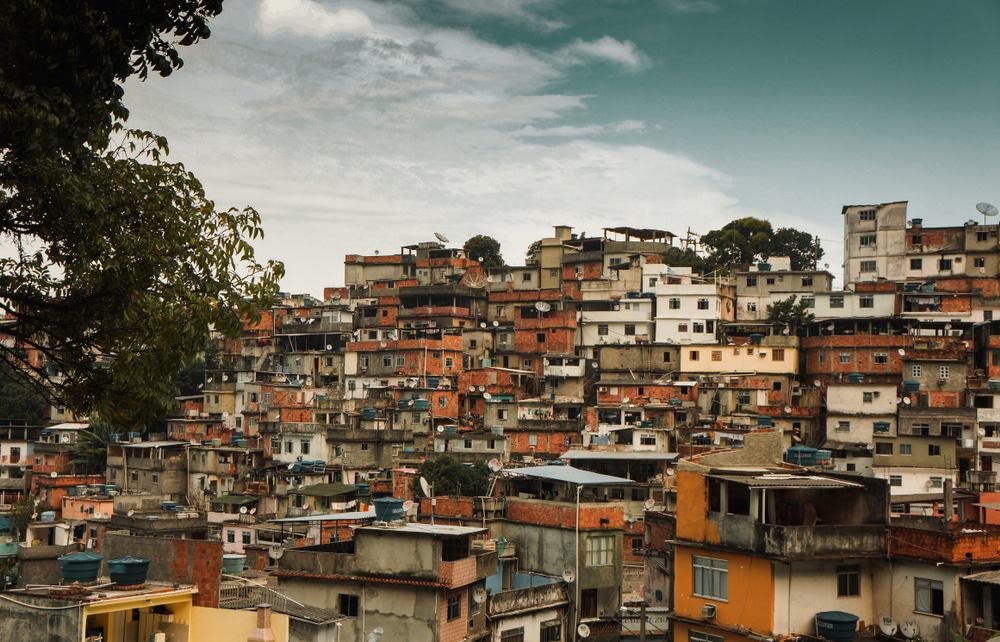 The picture shows a panoramic view of a neighborhood in Rio de Janeiro