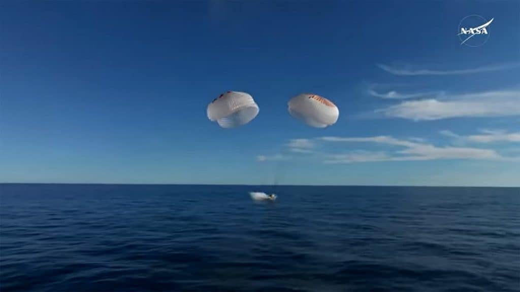 Spacex Spacex Dragon Freedom Landing on the sea