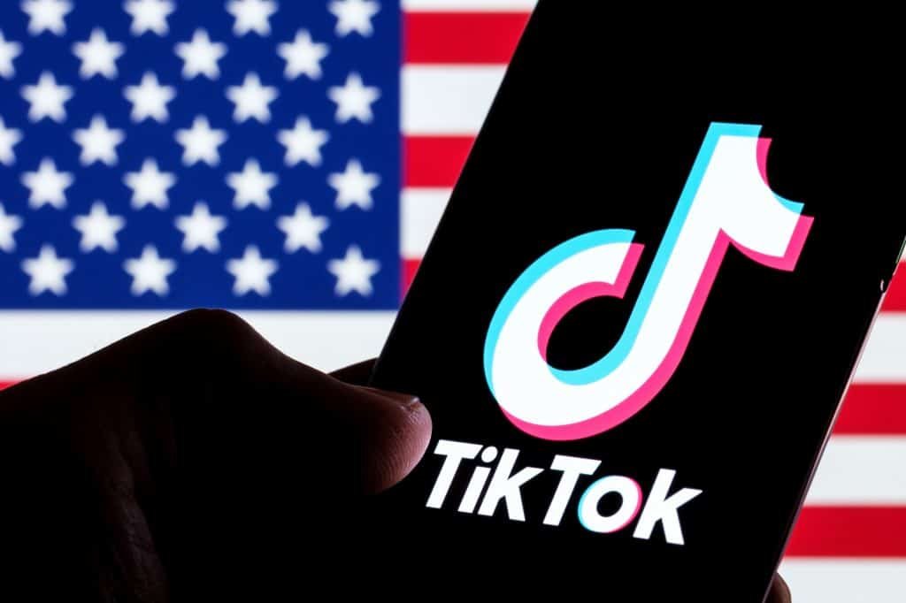 Flag in the United States to the left; Right, from Tiktok on a smartphone